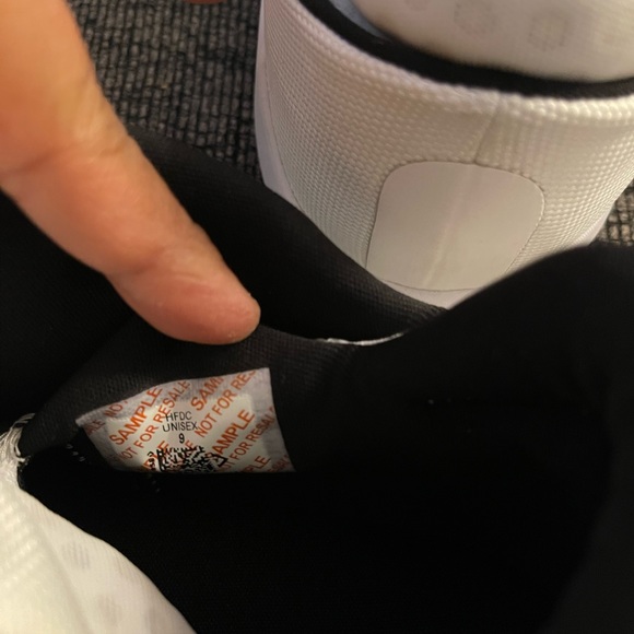 Snickers - Picture 6 of 8